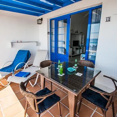 Seashell House On The Frontline Of The Ocean Apartman Punta Mujeres