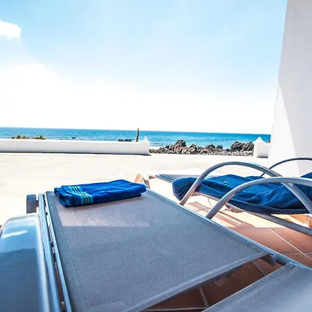 Seashell House On The Frontline Of The Ocean Apartman *